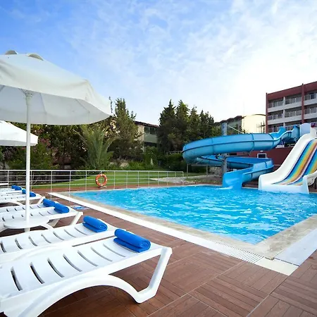 Отель Armas Bella Luna 4*
