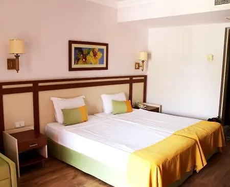 Armas Bella Luna 4* Сиде